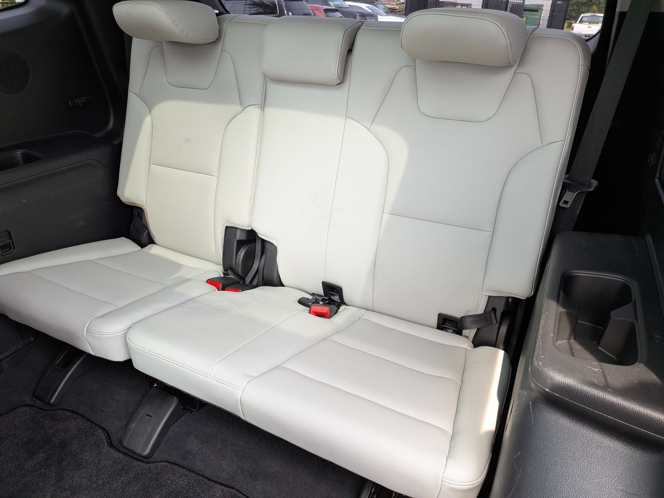 Used 2023 Kia Telluride SX FWD image 31