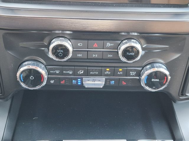 New 2026 Ford F350 Lariat image 14