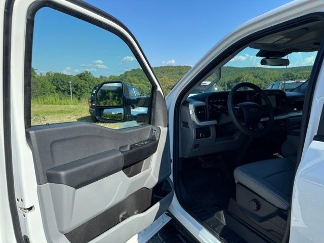 Used 2026 Ford F350 XL AWD/4WD image 14