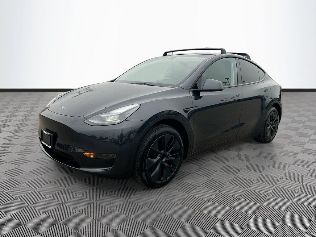 Used 2025 Tesla Model Y Long Range image 3