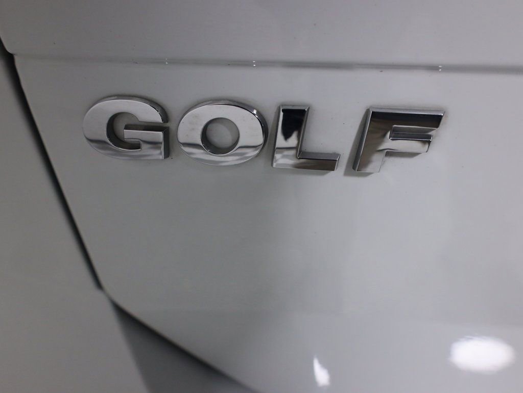 Used 2018 Volkswagen Golf S image 51