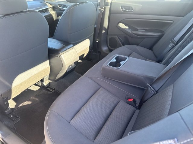 Used 2024 Nissan Altima 2.5 SV image 16