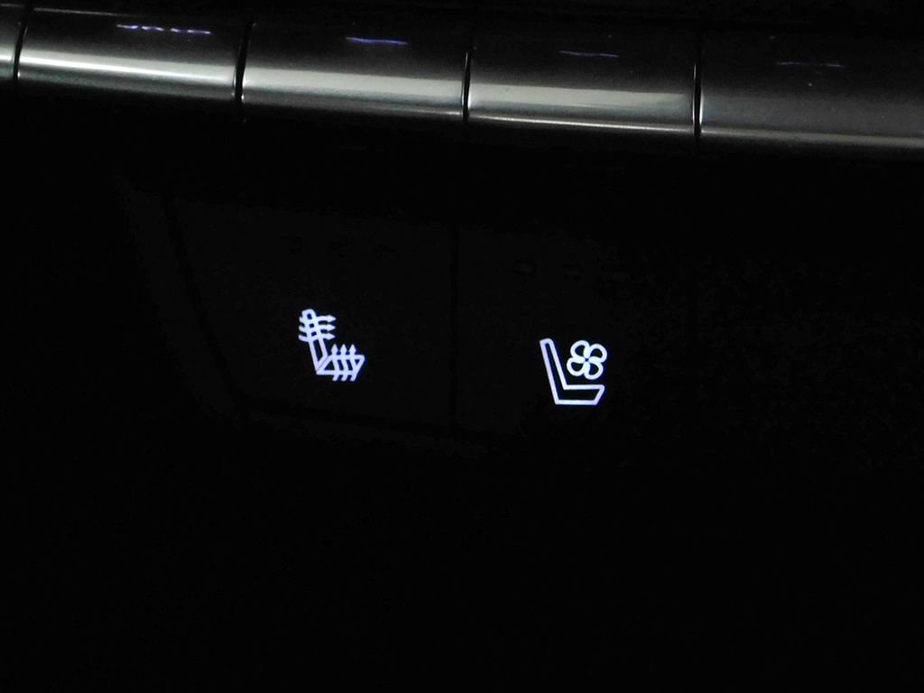 Used 2024 Cadillac XT4 Sport image 45