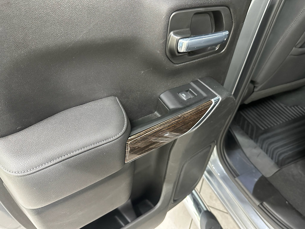 Used 2021 GMC Sierra 1500 SLE image 15