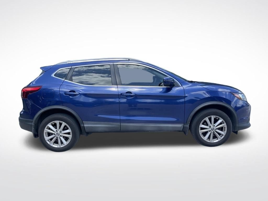 Used 2019 Nissan Rogue Sport SV FWD image 4
