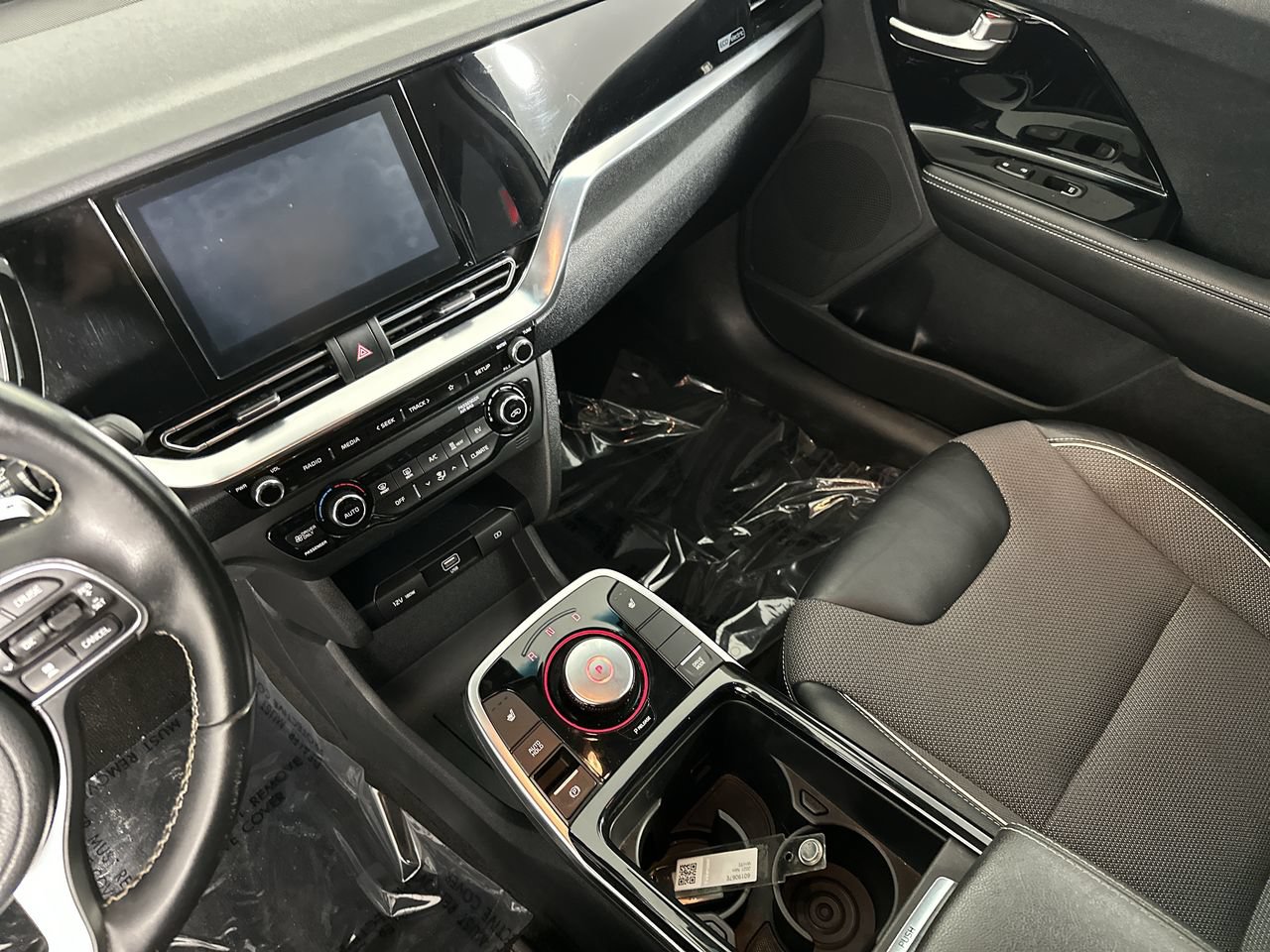 Used 2021 Kia Niro EX FWD image 14