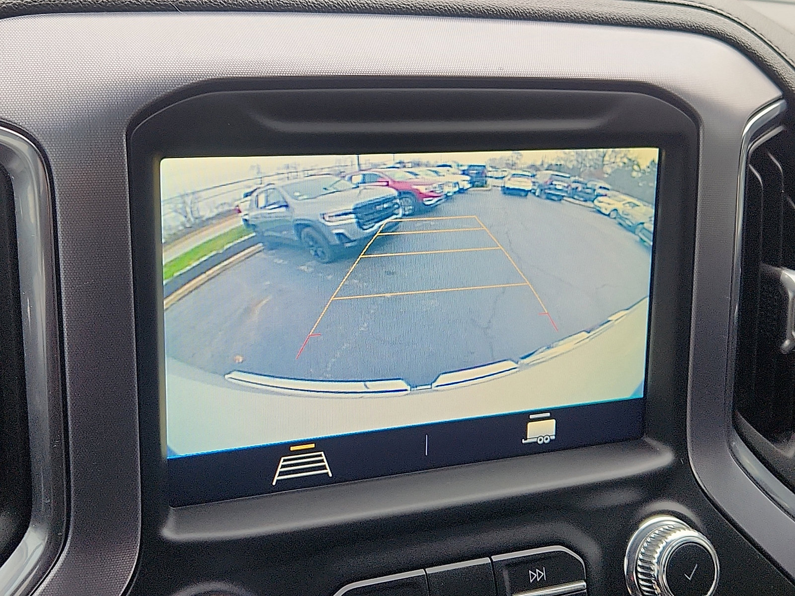 Used 2021 GMC Sierra 1500 Elevation image 18