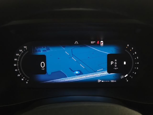New 2026 Volvo XC40 B5 Plus w/ Protection Package Premier AWD/4WD image 16