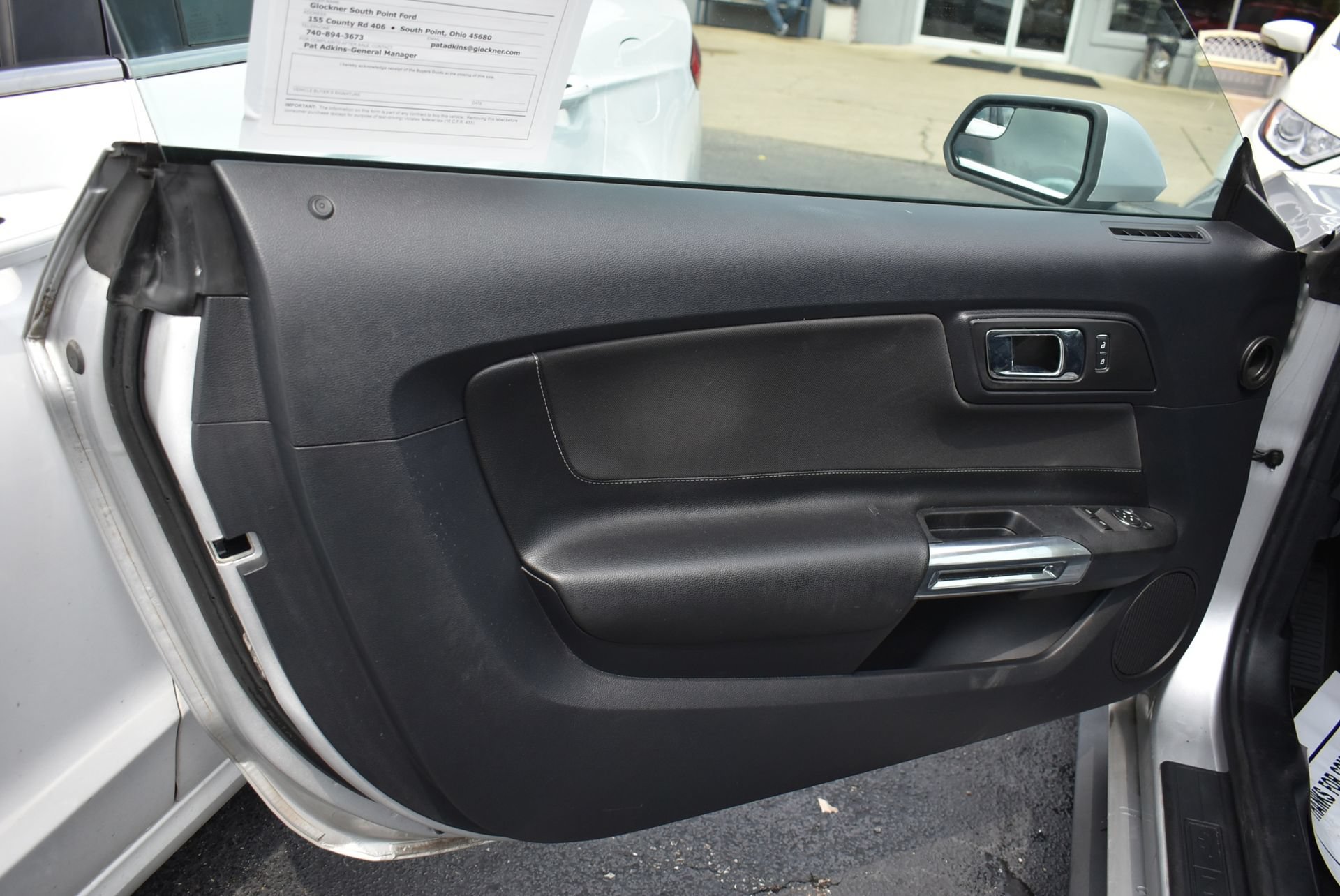 Used 2015 Ford Mustang Coupe RWD image 11
