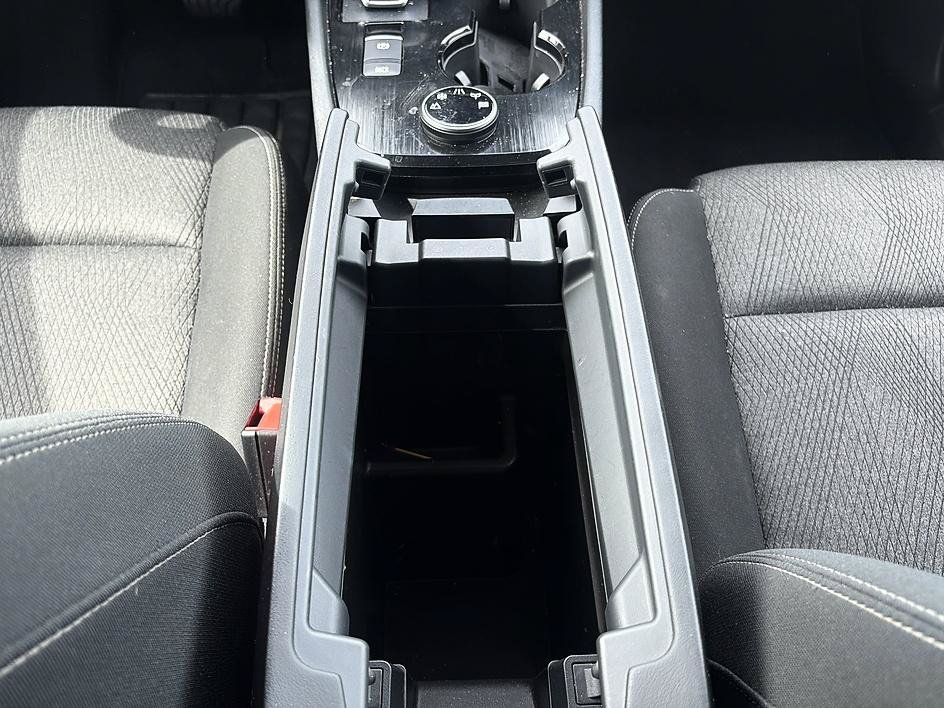 Certified 2025 Nissan Rogue SV AWD/4WD image 34