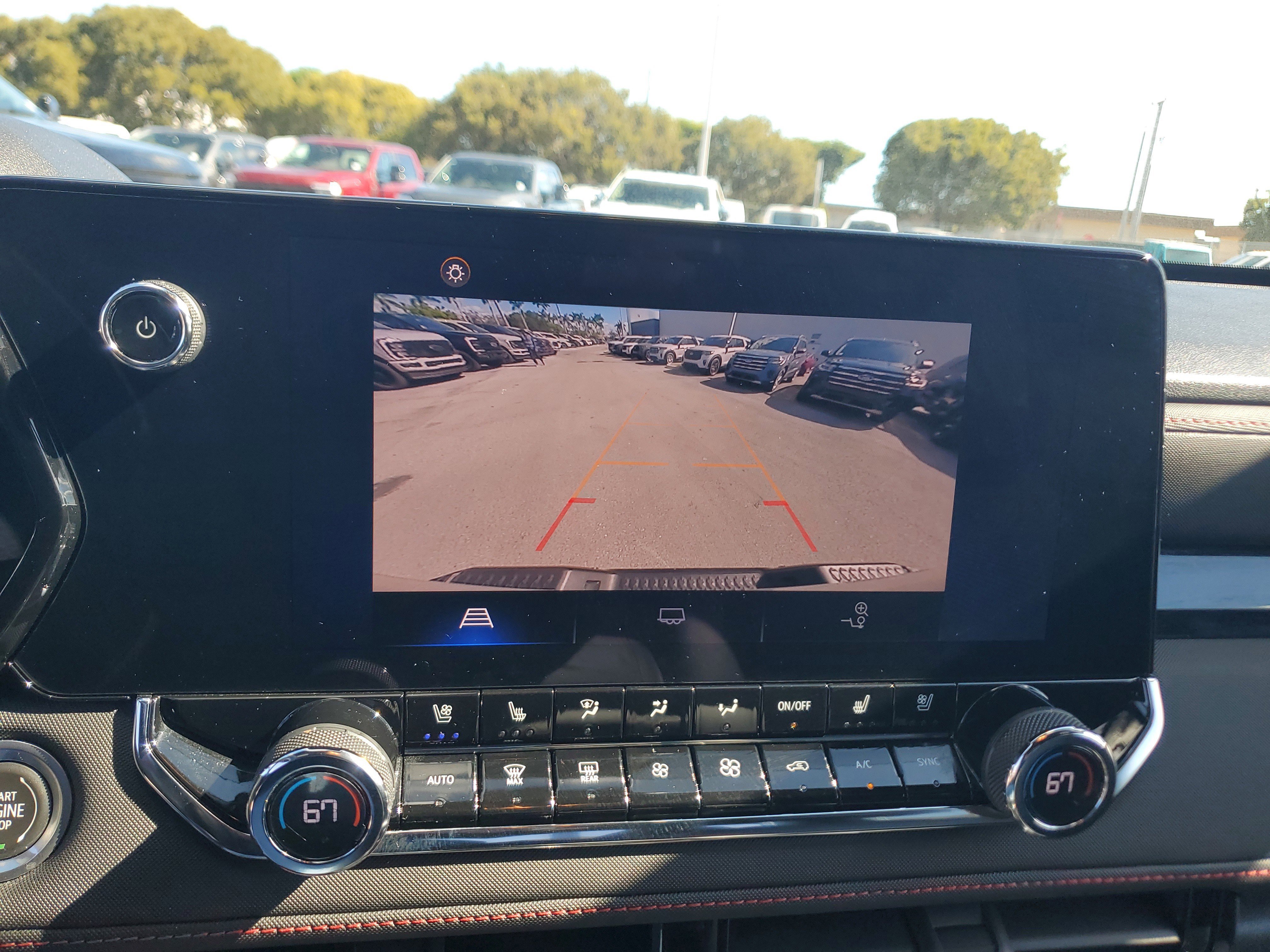 Used 2023 Chevrolet Colorado Z71 w/ Z71 Convenience Package 2 image 10