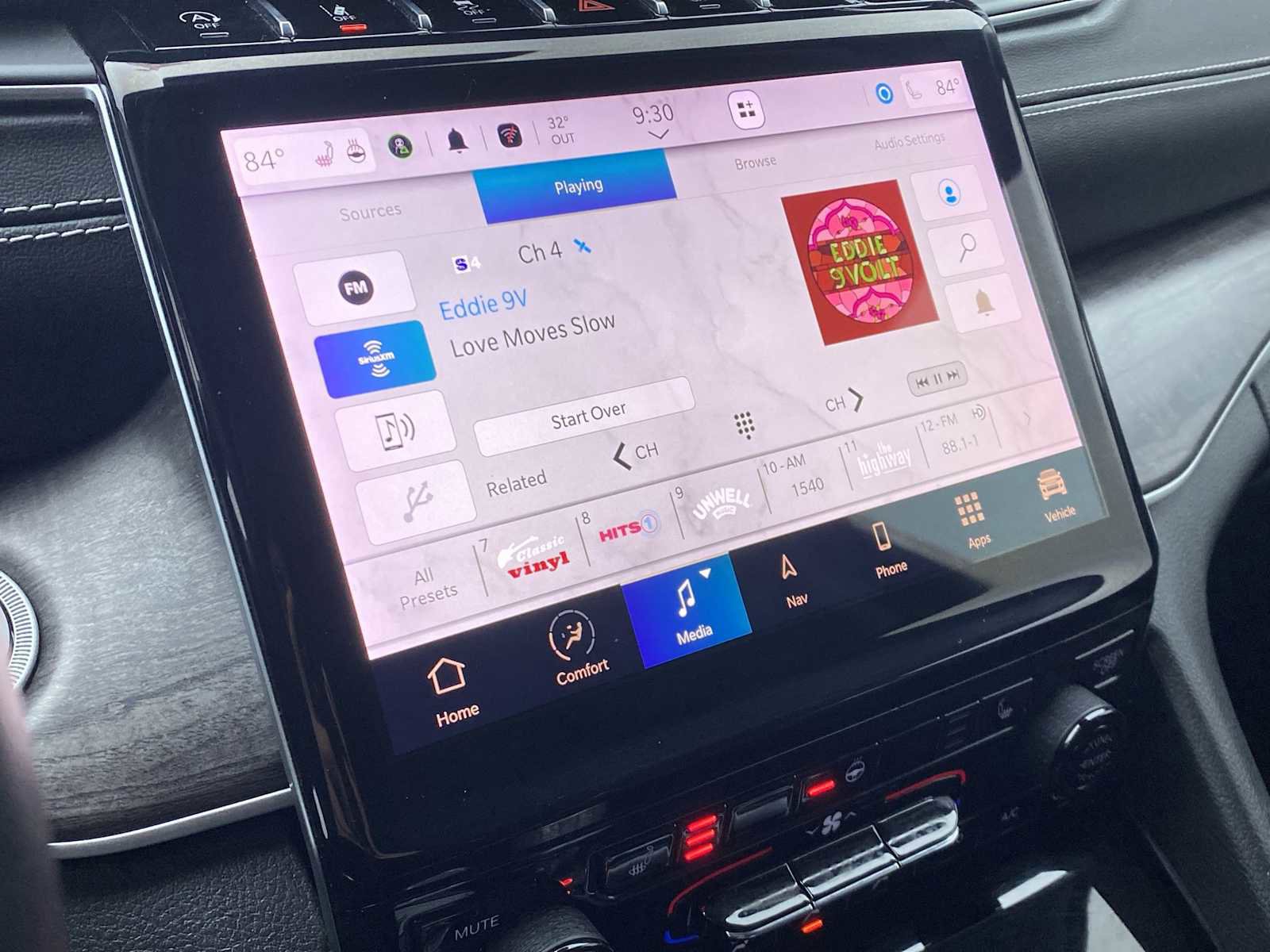 Certified 2022 Jeep Grand Cherokee L Limited image 31