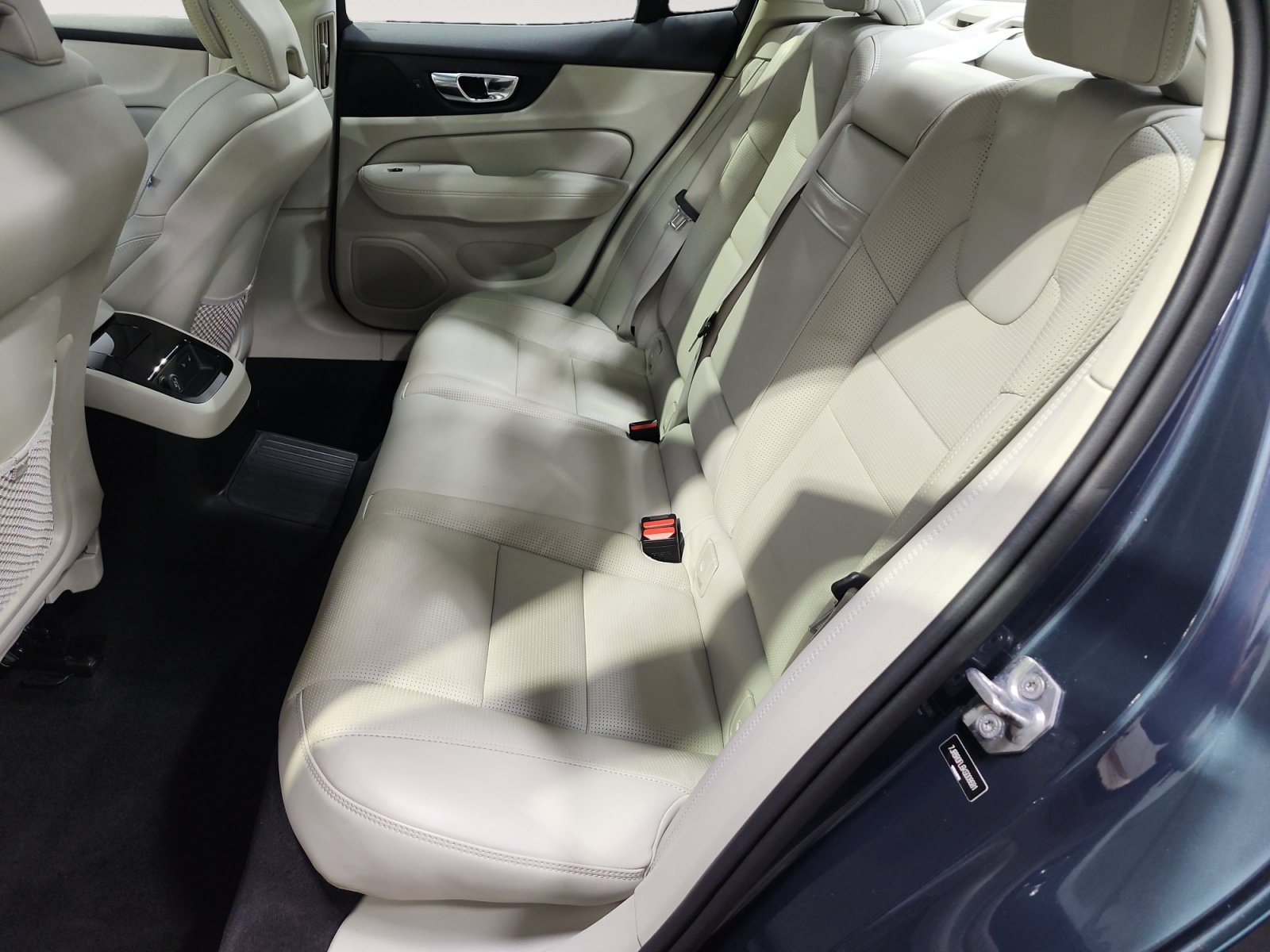 Used 2019 Volvo S60 T8 Inscription AWD/4WD image 14