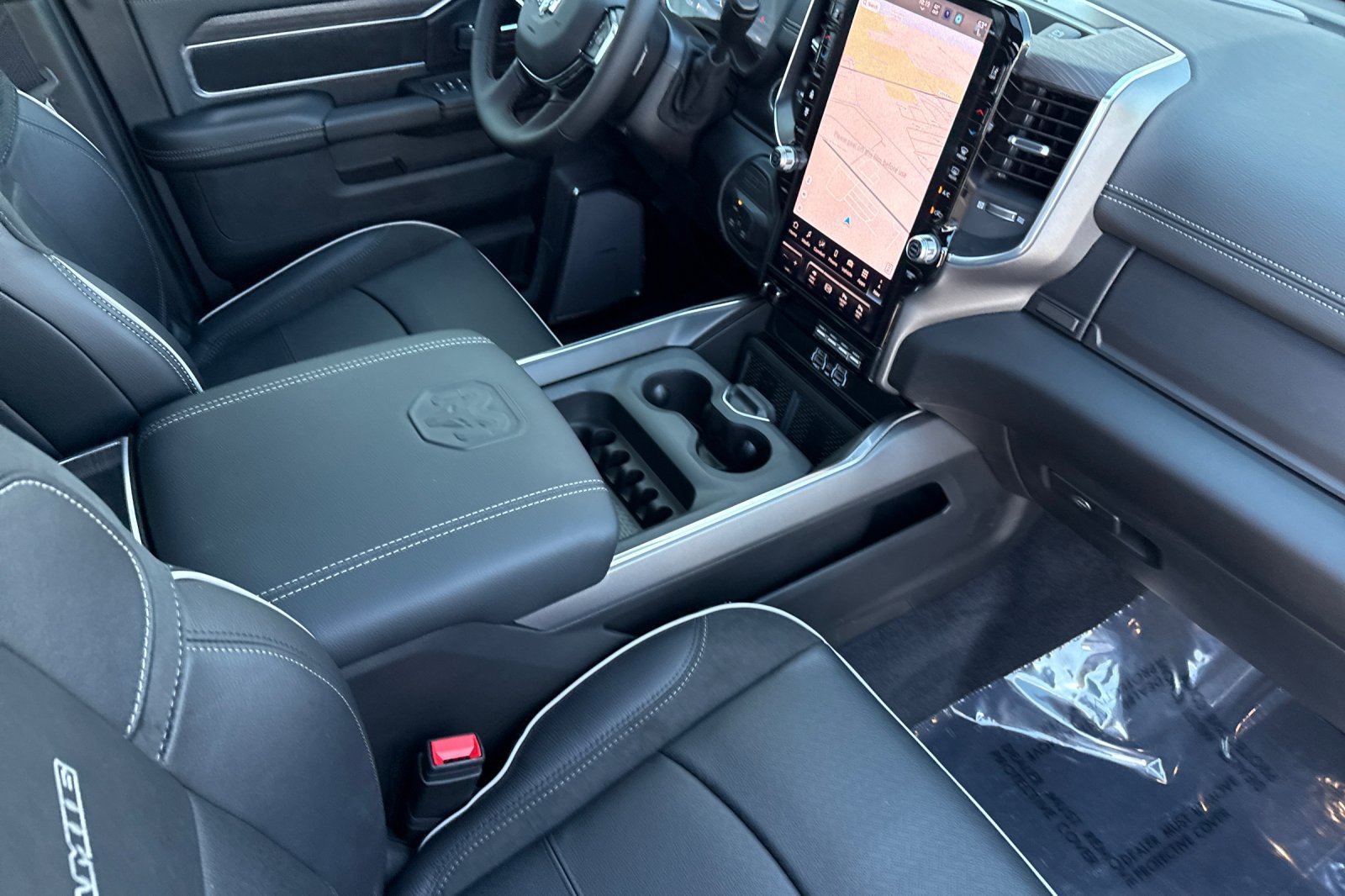 New 2026 RAM 3500 Laramie AWD/4WD image 15