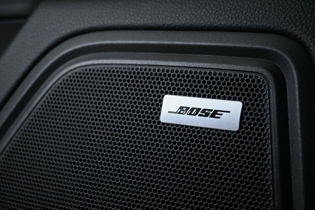 New 2026 Porsche Macan image 7