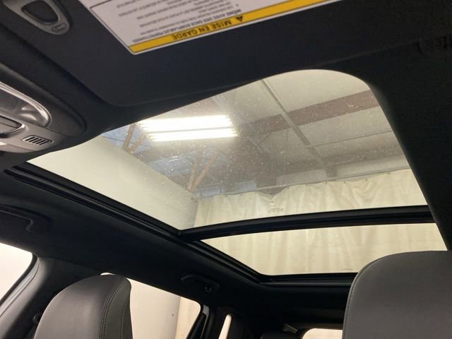 Used 2025 Jeep Compass Limited w/ Sun & Sound Group image 15