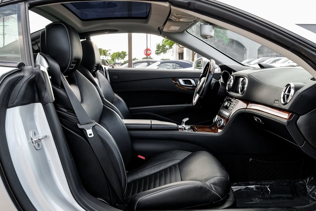 Used 2014 Mercedes-Benz SL 550 image 35