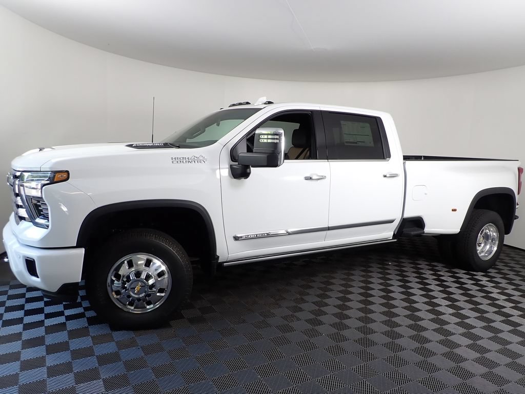 New 2026 Chevrolet Silverado 3500 High Country AWD/4WD image 12