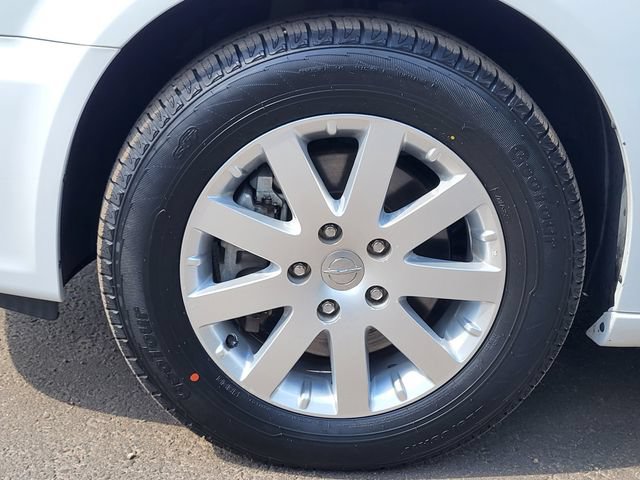 Used 2016 Chrysler Town & Country Touring FWD image 10