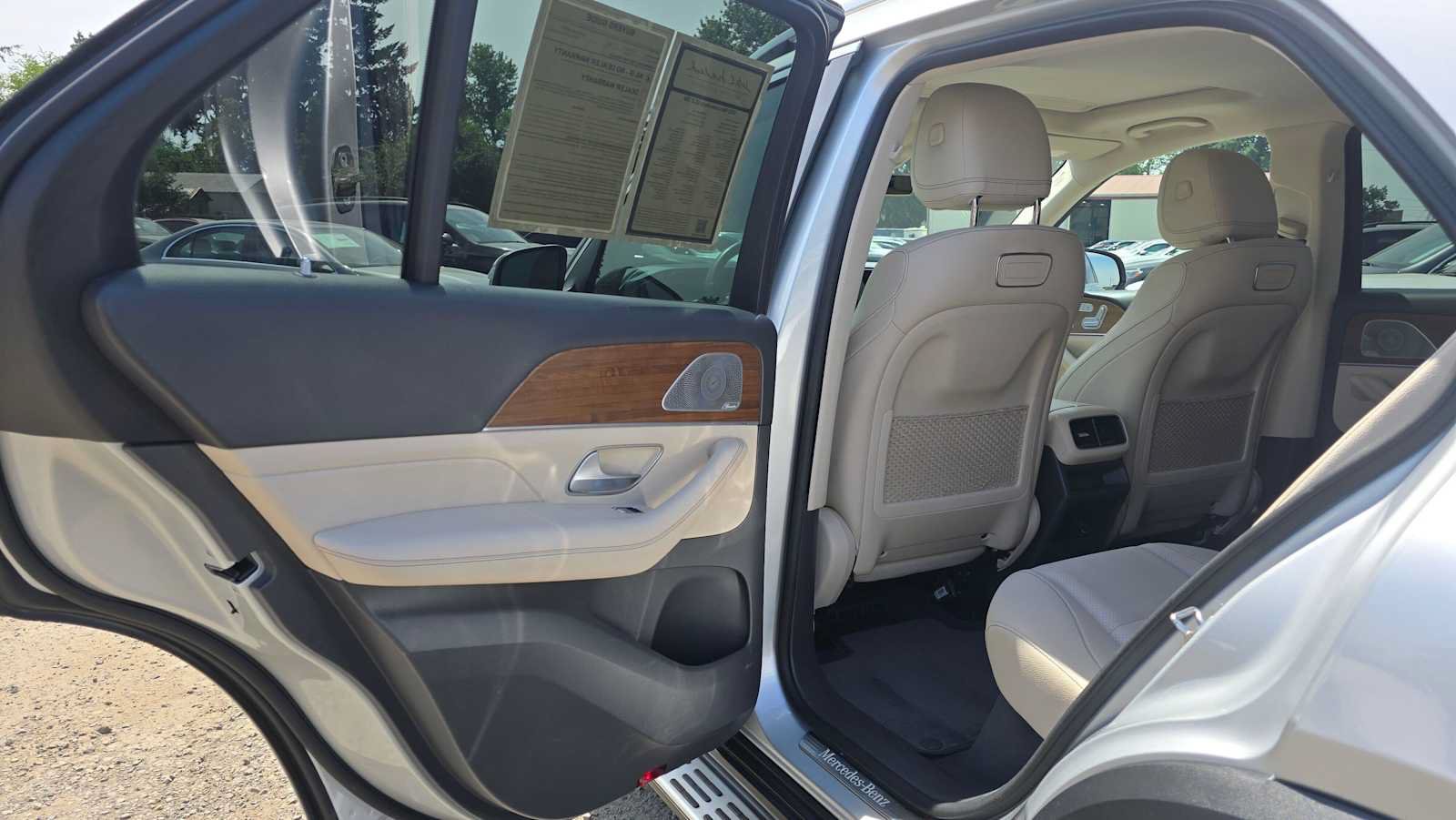 Certified 2020 Mercedes-Benz GLE 350 w/ Premium Package image 15