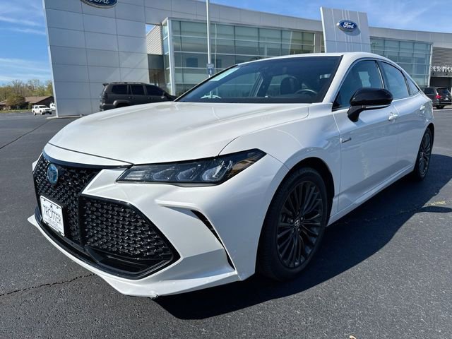 Used 2020 Toyota Avalon XSE w/ All Weather Liner Package FWD image 1