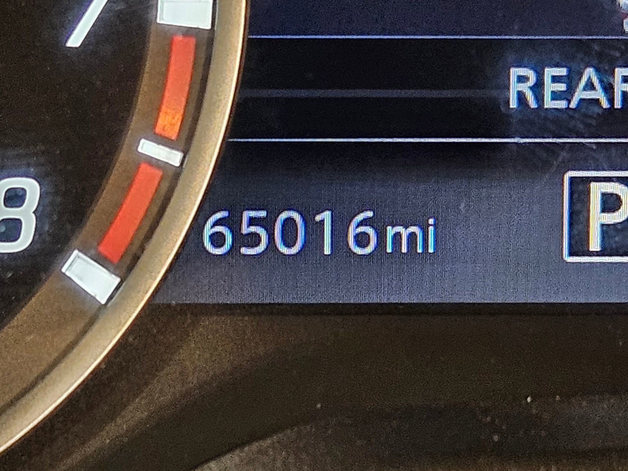 Used 2023 Nissan Titan SV image 29