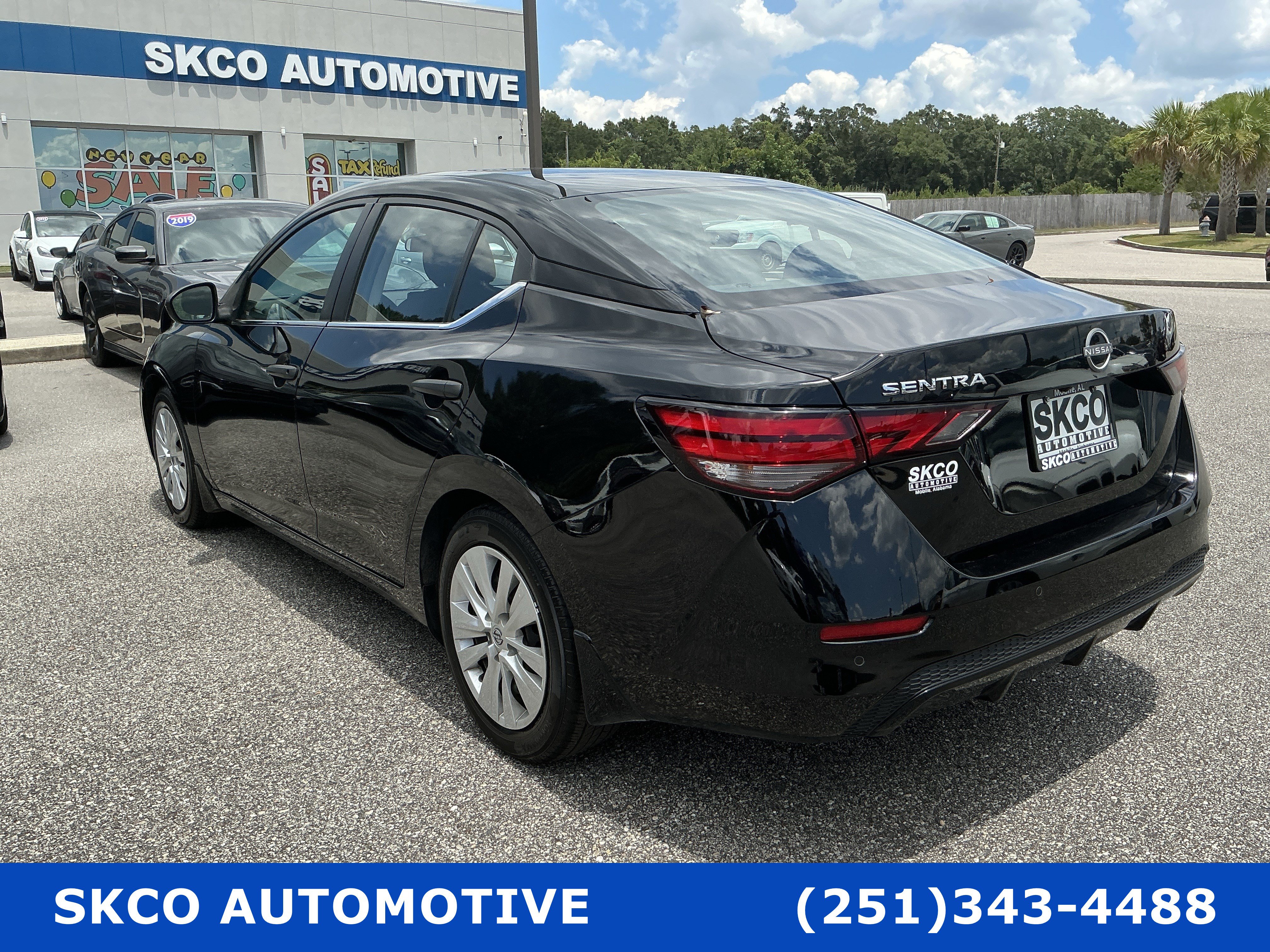 Used 2025 Nissan Sentra S FWD image 3