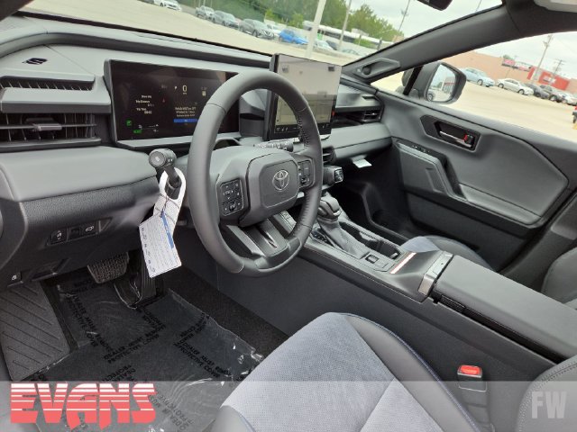 New 2026 Toyota RAV4 XSE AWD/4WD image 25
