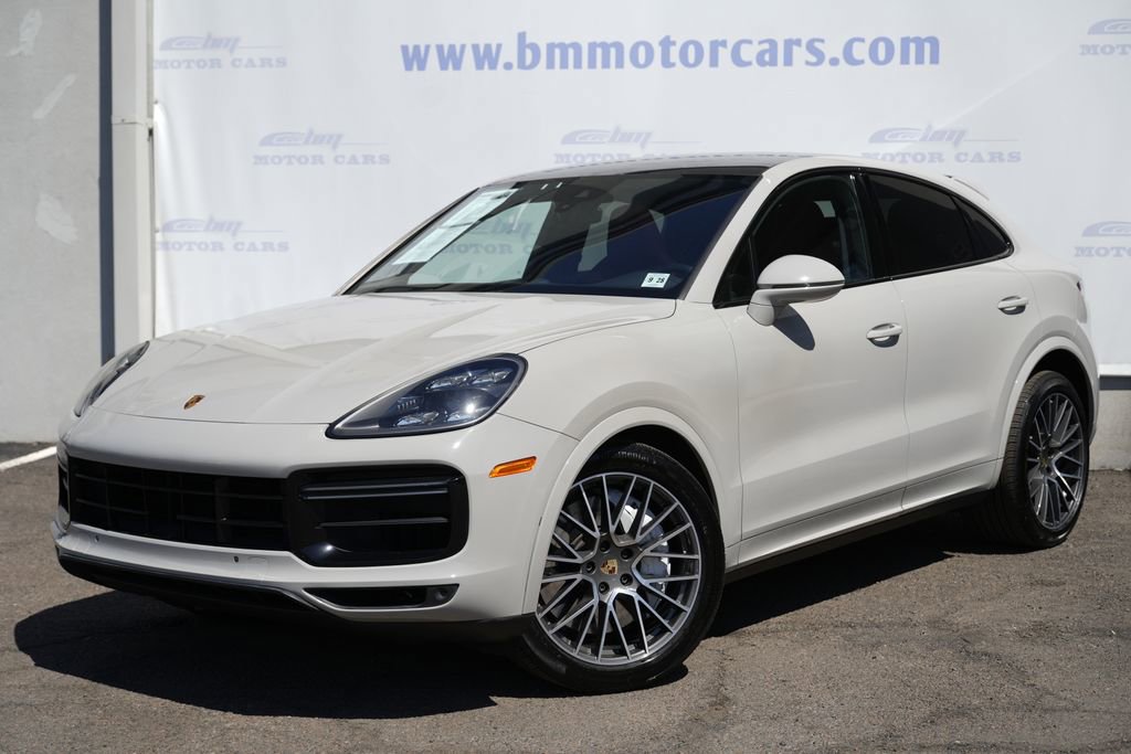 Used 2023 Porsche Cayenne Turbo w/ Premium Package Plus (PI3) image 2