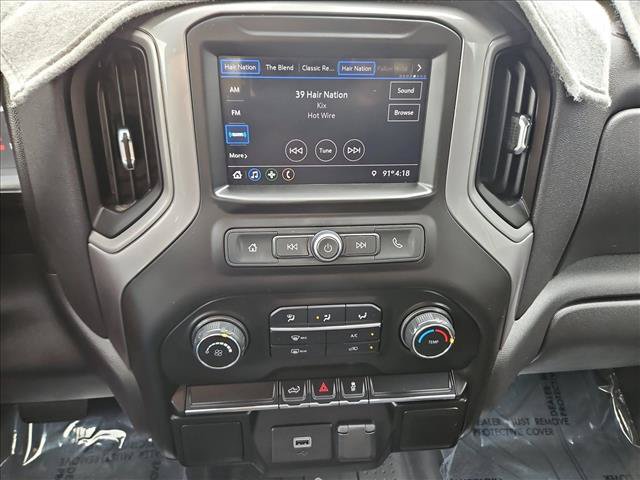 Used 2020 Chevrolet Silverado 1500 Custom w/ Custom Value Package AWD/4WD image 15