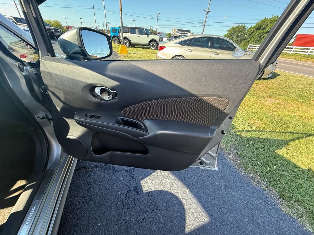 Used 2015 Nissan Versa Note SR w/ Interior Illumination Package FWD image 22
