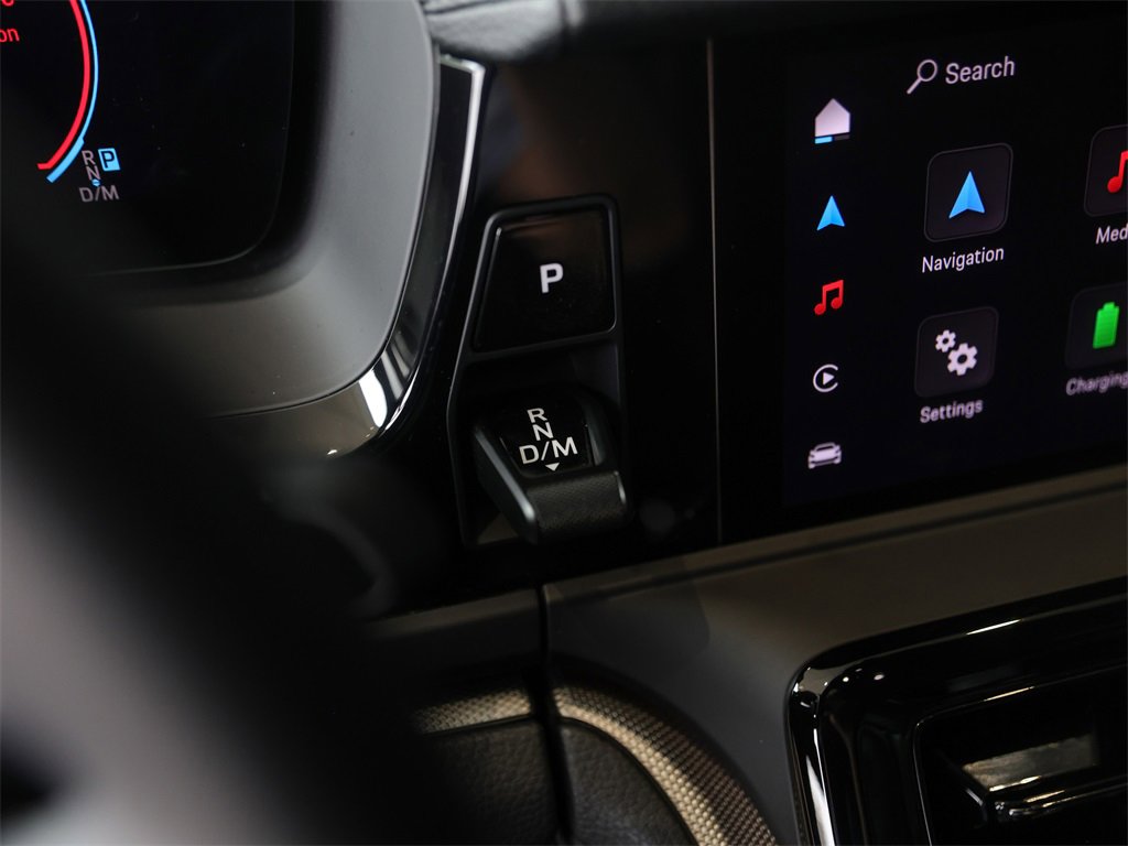 Certified 2025 Porsche Panamera 4 image 24