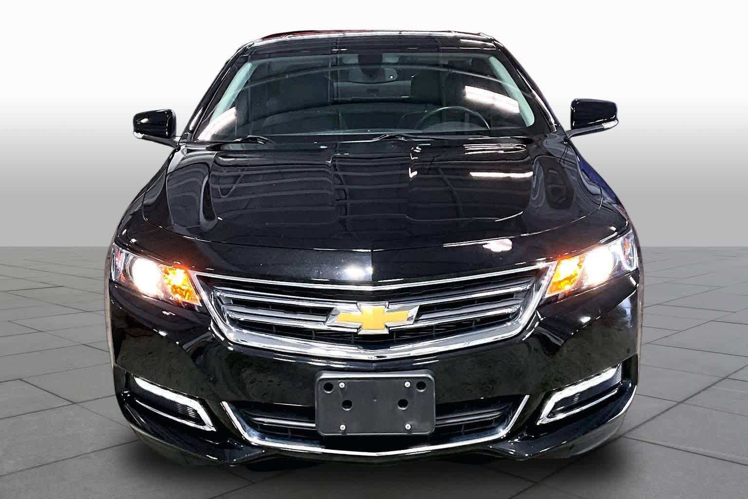 Used 2019 Chevrolet Impala LT w/ Sunroof and Spoiler Package FWD image 4