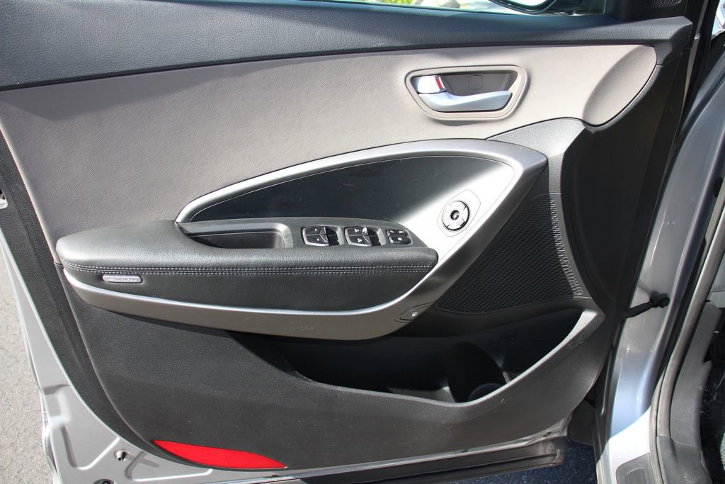 Used 2018 Hyundai Santa Fe SE FWD image 22