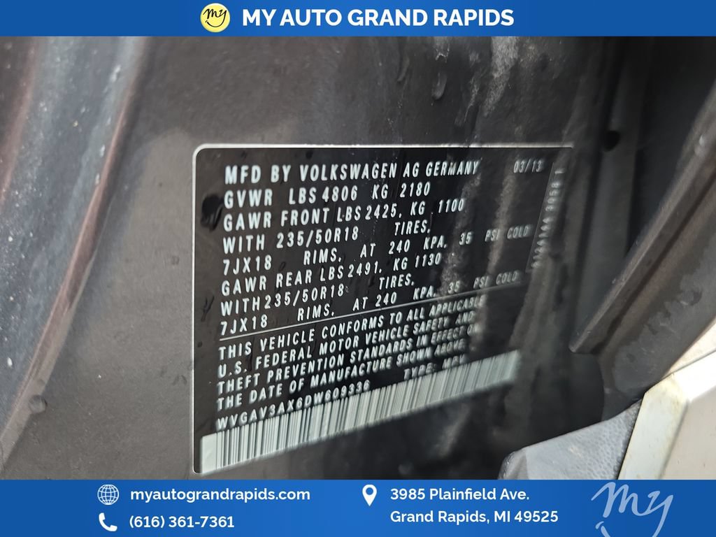 Used 2013 Volkswagen Tiguan S FWD image 35