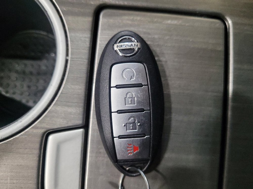 Used 2017 Nissan Murano S image 32