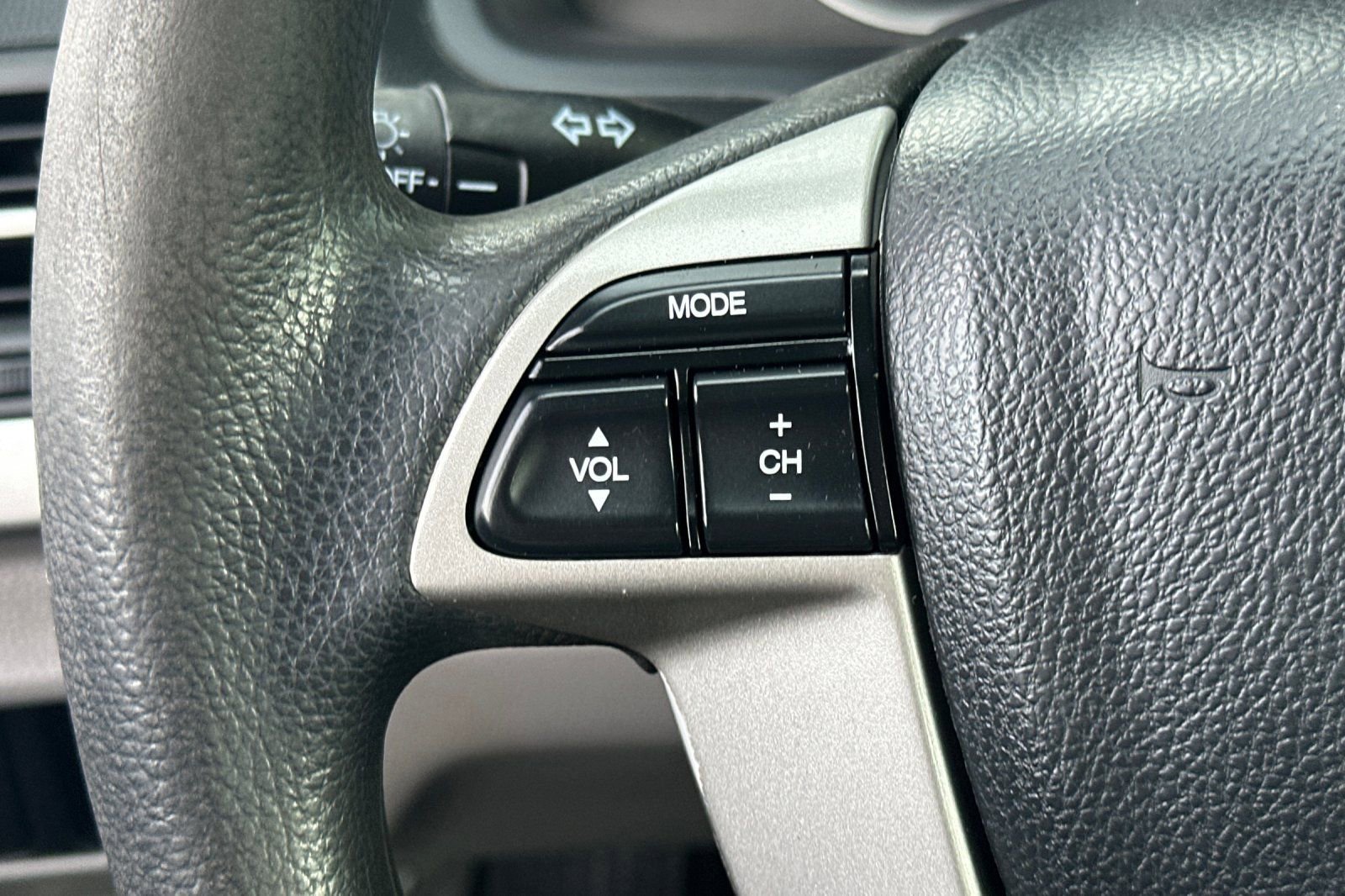 Used 2011 Honda Accord LX image 24