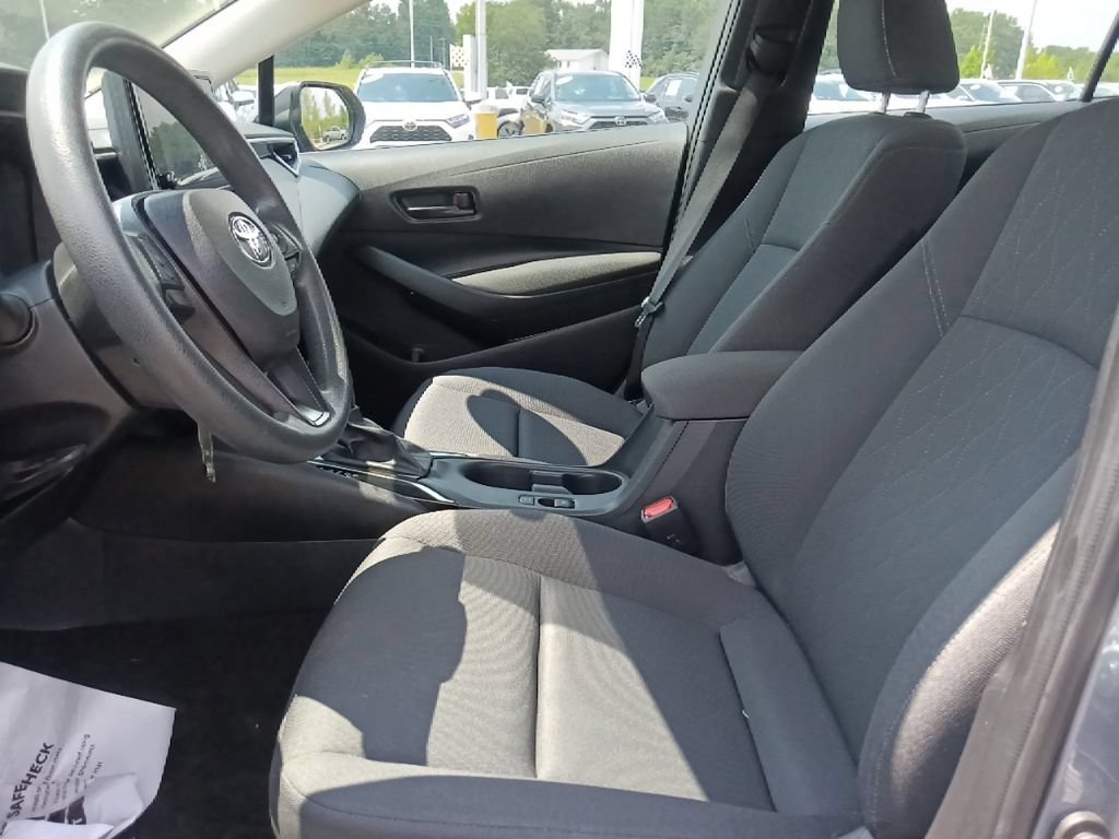 Used 2024 Toyota Corolla LE FWD image 15