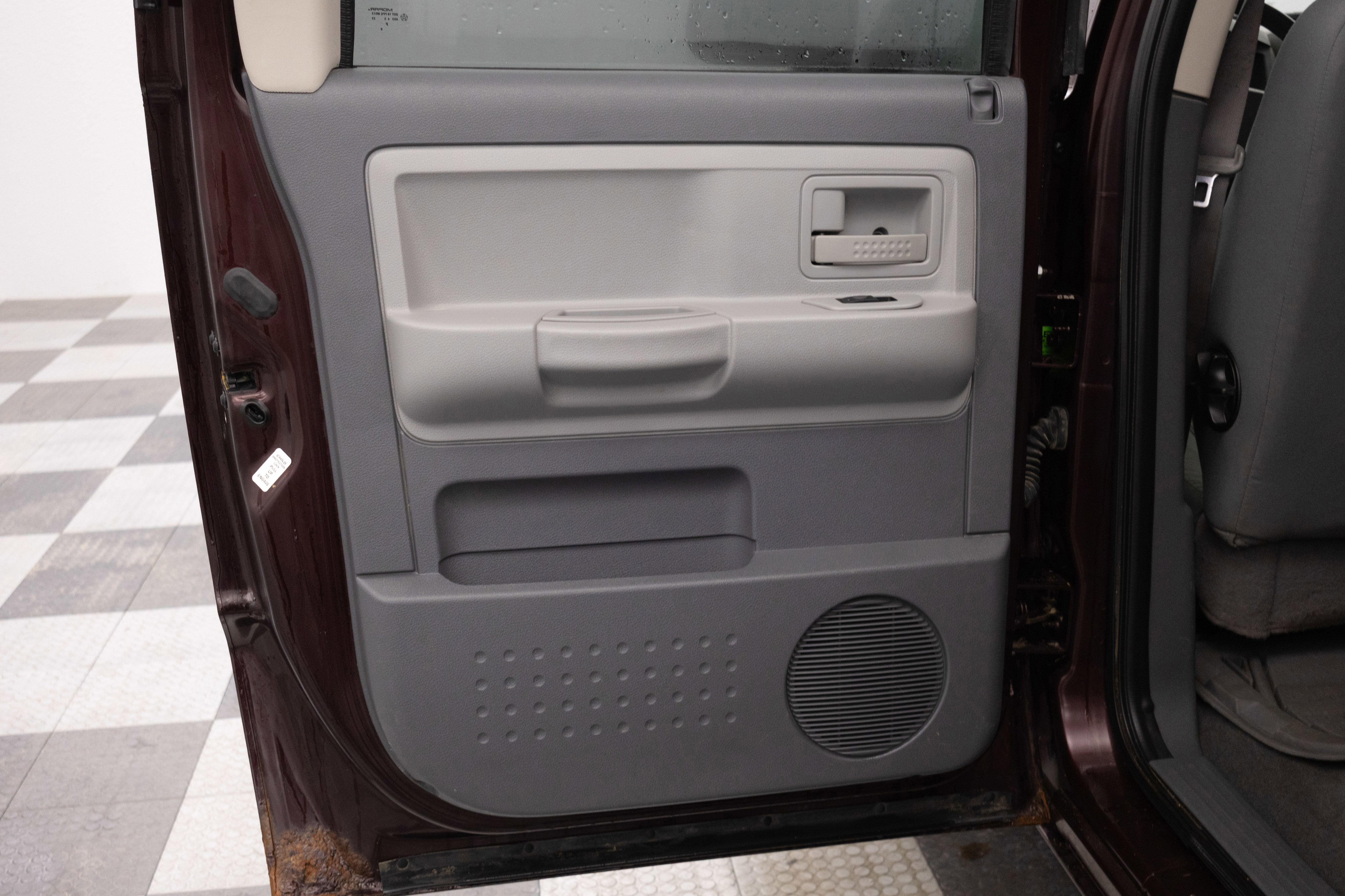 Used 2005 Dodge Dakota SLT AWD/4WD image 14