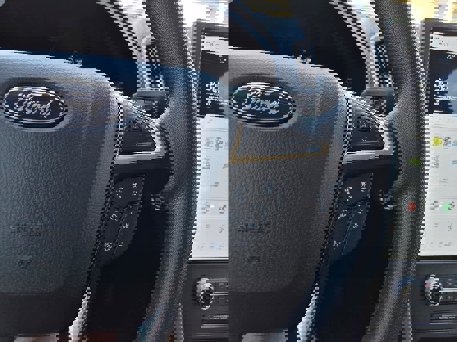 Used 2024 Ford Edge SEL w/ Convenience Package image 21