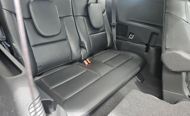 Used 2023 Ford Explorer ST w/ Equipment Group 401A AWD/4WD image 17