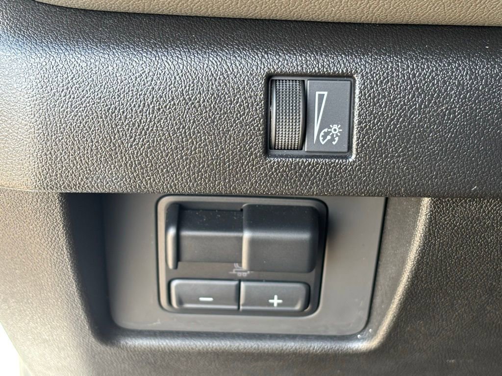 Used 2024 Chevrolet Colorado ZR2 w/ Technology Package image 26