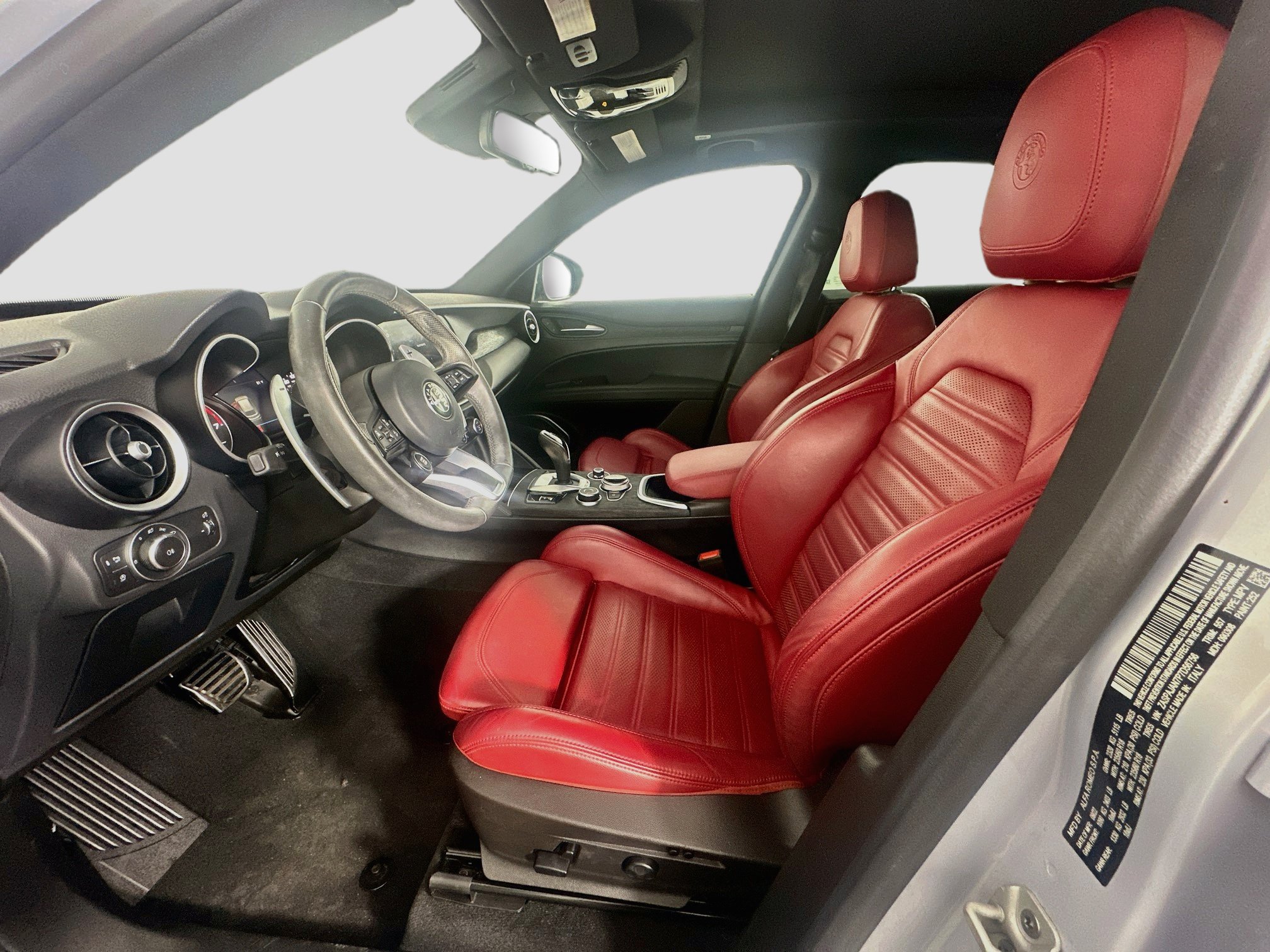 Used 2023 Alfa Romeo Stelvio Sprint RWD image 13