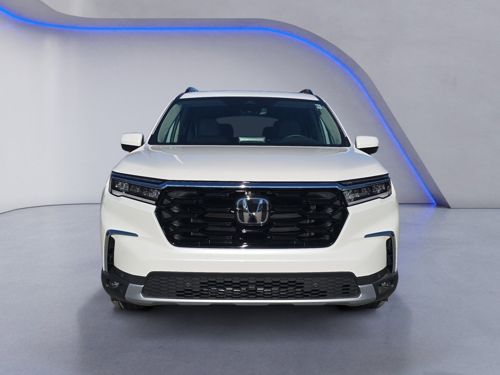New 2025 Honda Pilot Touring image 7