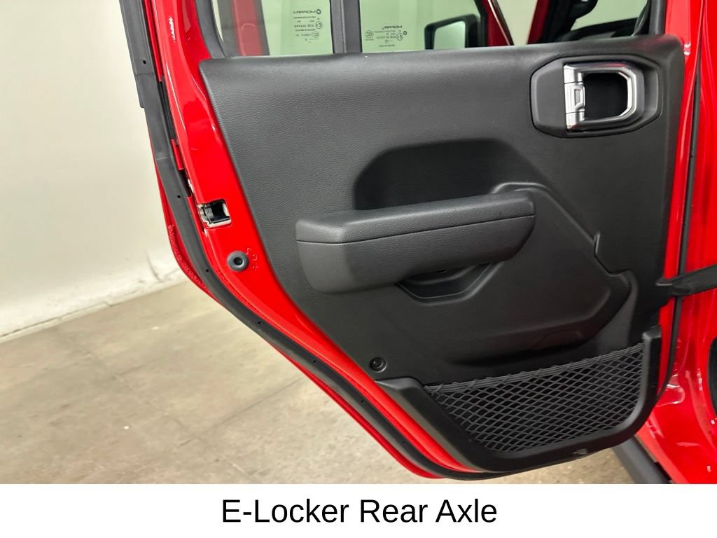Used 2025 Jeep Wrangler Unlimited Sport S 4xe AWD/4WD image 32