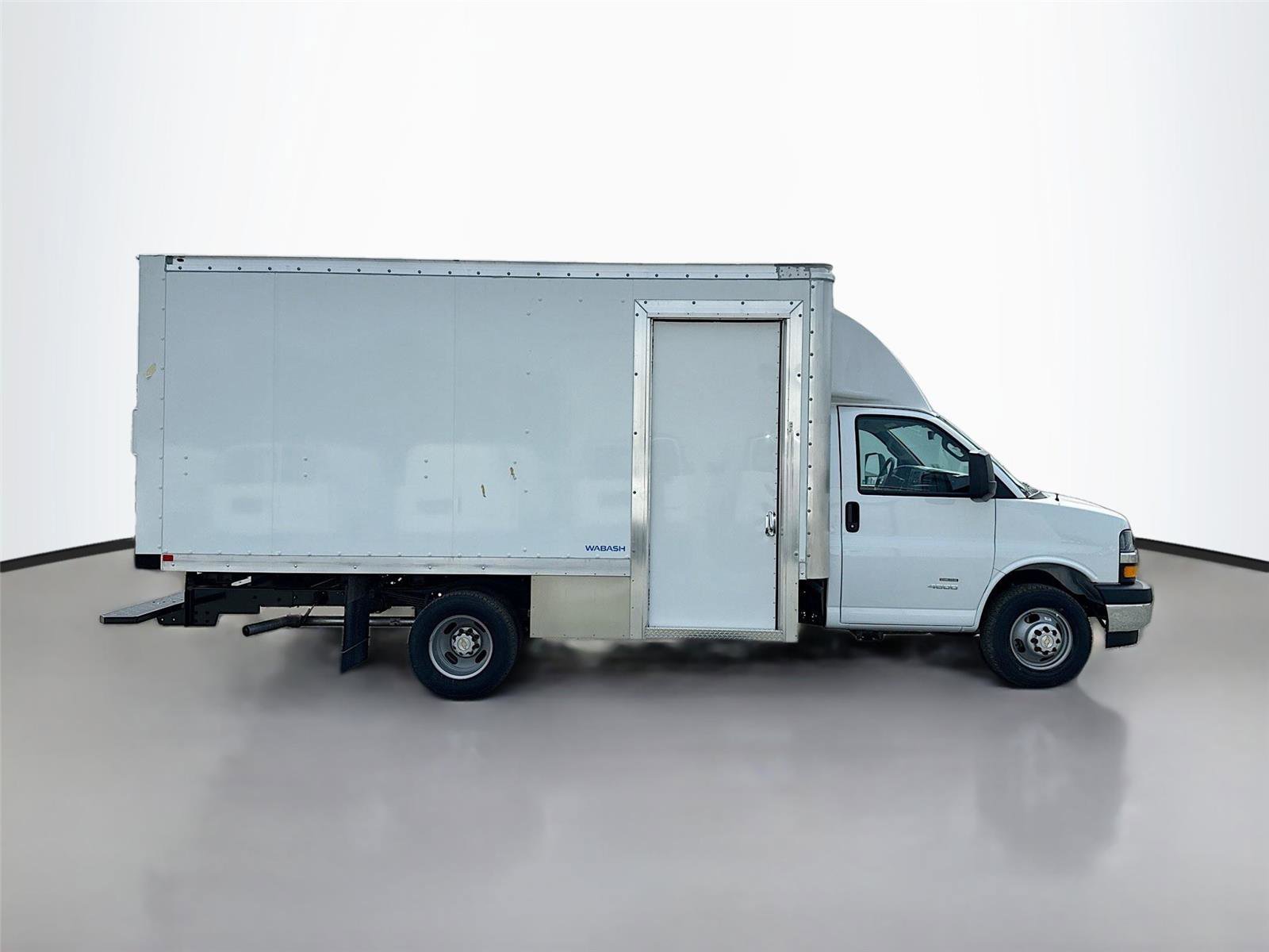 New 2024 Chevrolet Express 4500 w/ Power Convenience Package RWD image 8