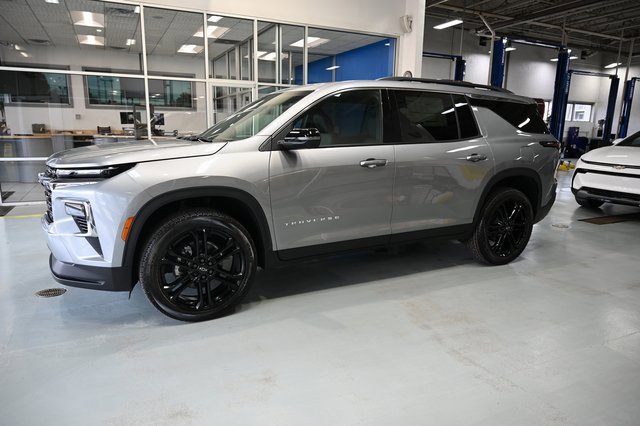 New 2026 Chevrolet Traverse LT w/ Driver Confidence Package image 7