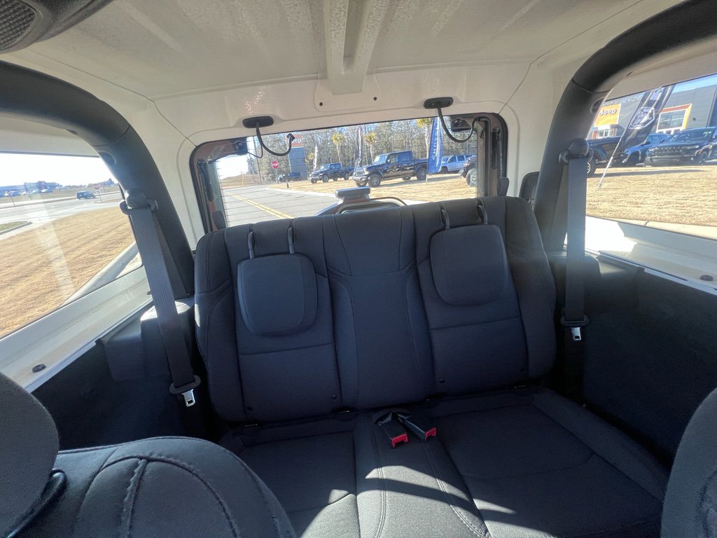 Used 2020 Jeep Wrangler Sport image 15
