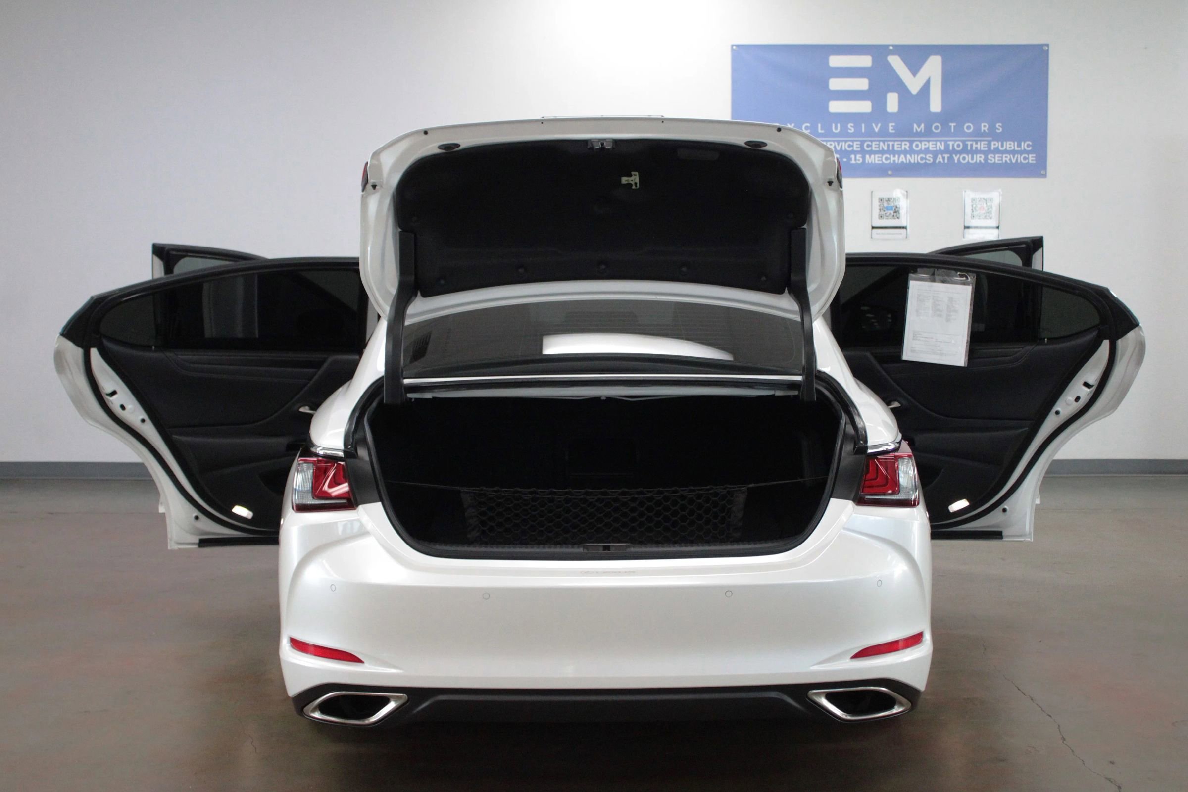 Used 2024 Lexus ES 350 w/ Premium Package image 8