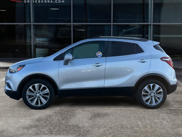 Used 2017 Buick Encore Preferred FWD image 2